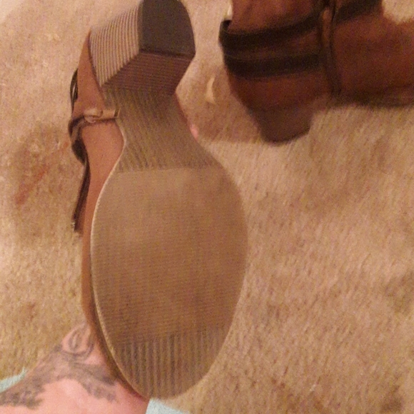 Brown zip up booties JUST FAB - Picture 3 of 4